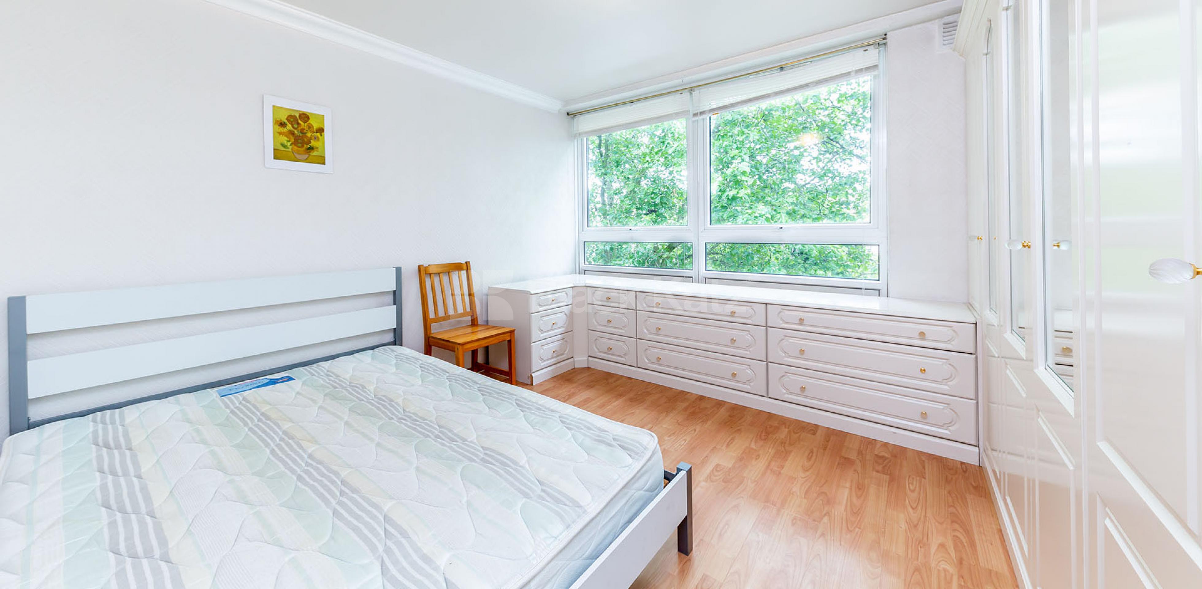 Excellent three bed walking distance to ucl and regents park  Albany Street, Euston / Regents Park NW1